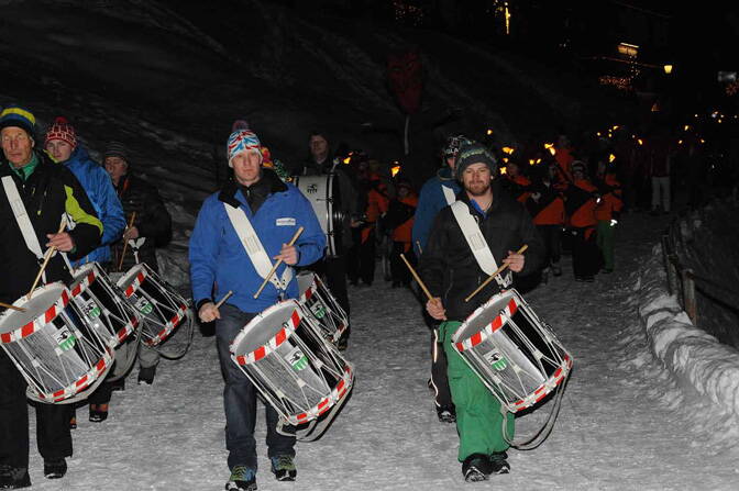 dsc_8211_umzug_2016_14.jpg