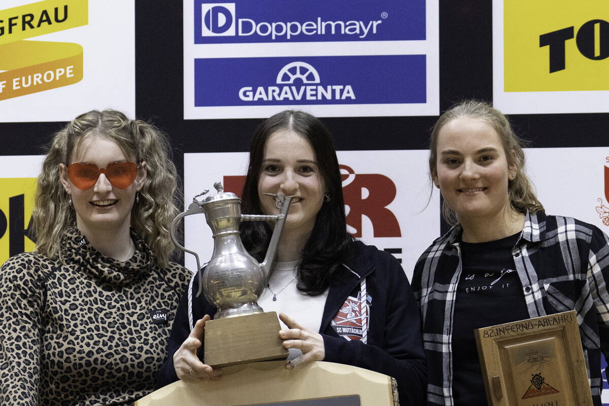 abfahrt-2026-damen-1_web.jpg